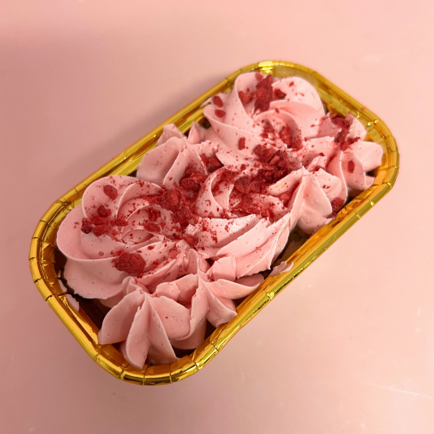 White Chocolate Raspberry Mini Cake Tub